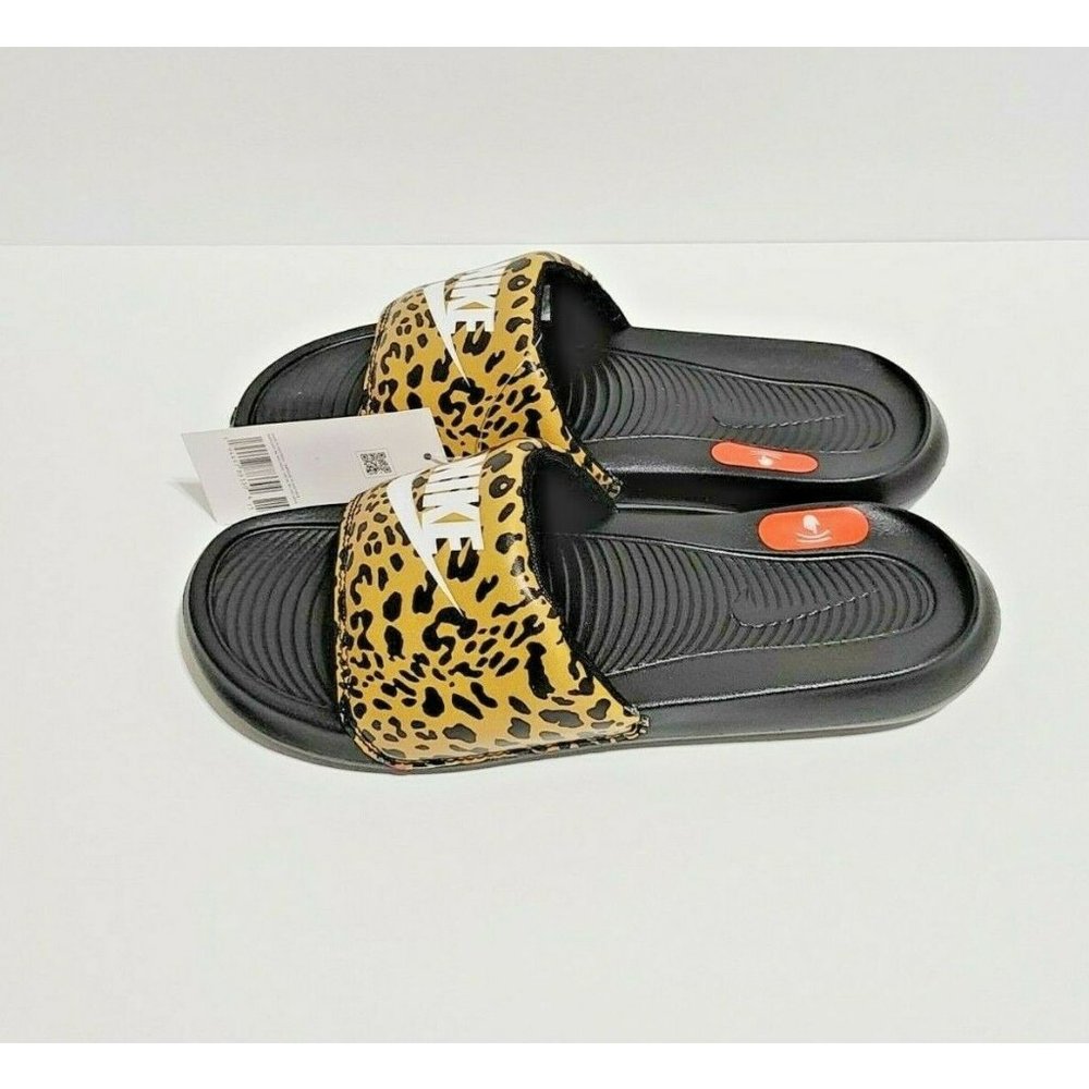 NEW Nike Womens Victori One Sport Slide Sandals CN9676-700 Size 6 Leopard